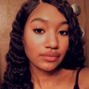 Meet your Posher, Jamila